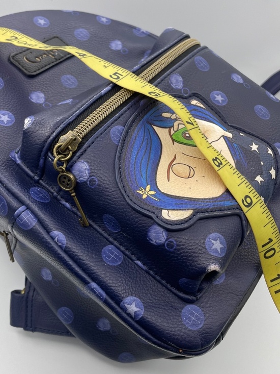 CAROLINE backpack in navy with character patch